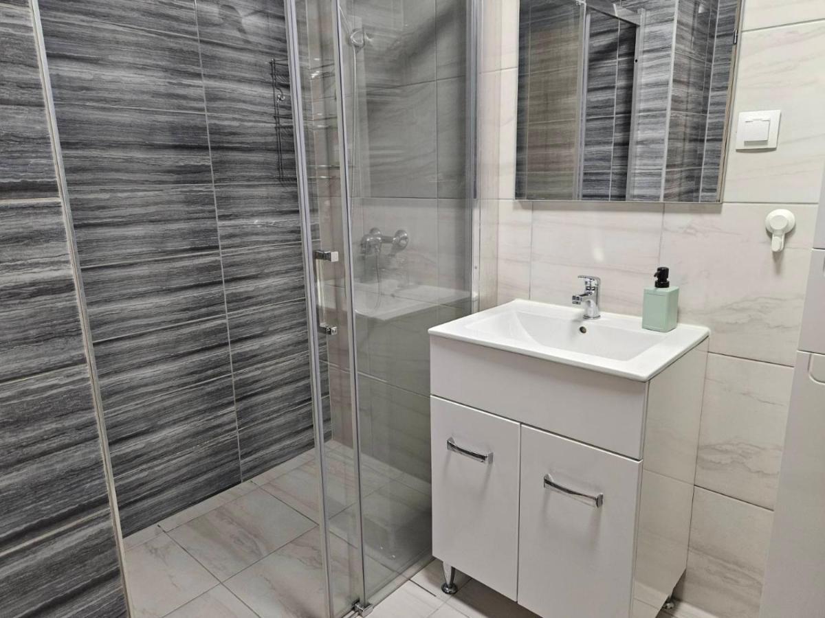 Holiness Apartmanok Szeged Eksteriør billede