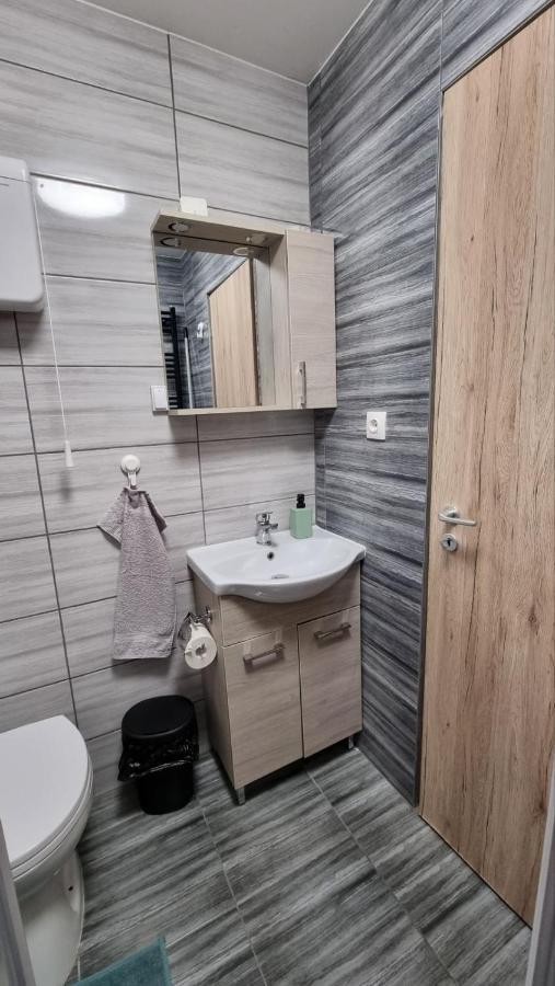 Holiness Apartmanok Szeged Eksteriør billede