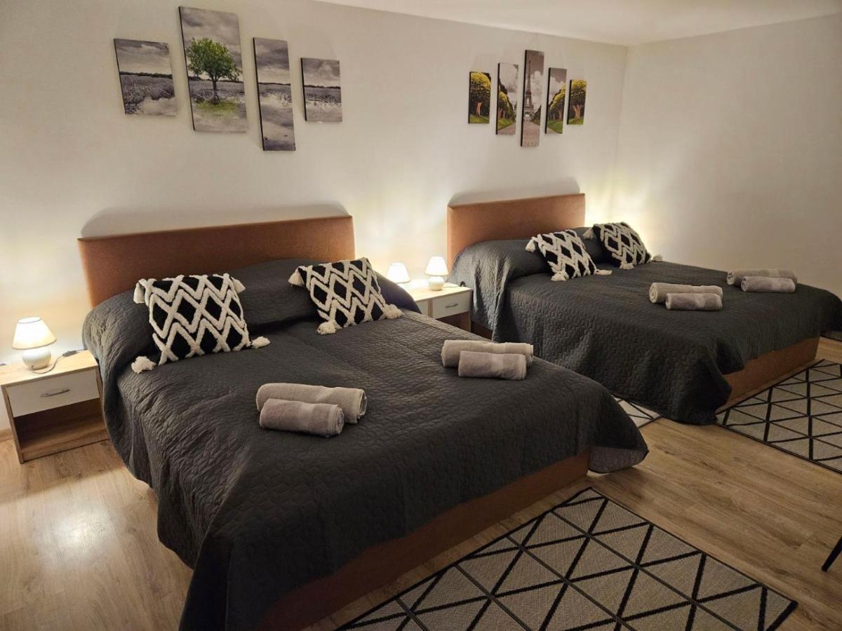 Holiness Apartmanok Szeged Eksteriør billede